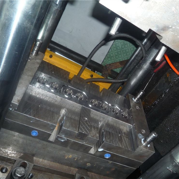 עניינים הדורשים תשומת לב בחומרי גלם פלסטיים